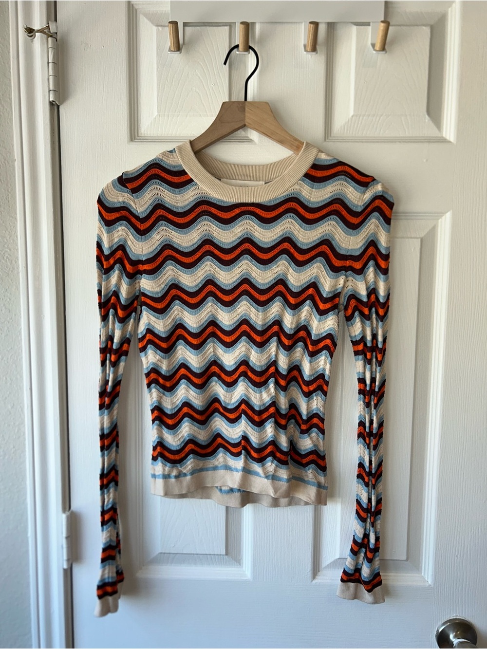 Love the Label Sarafina Knit Tee  Long Sleeve  XS GUC